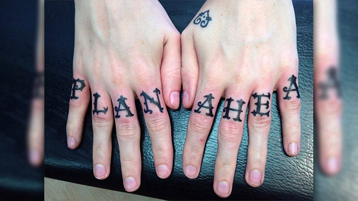 fail finger tatoos - Planet
