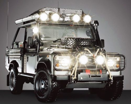 tomb raider film land rover defender