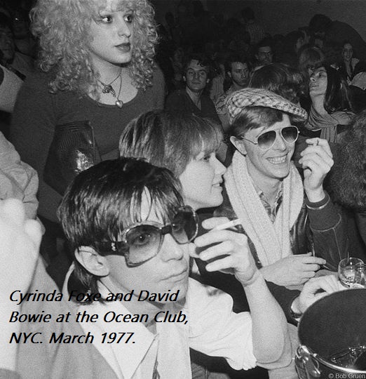 stiv bators iggy pop - Cyrinda ose and David Bowie at the Ocean Club, Nyc. . Bob Gruen