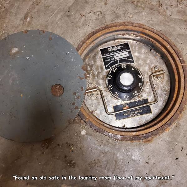 Major Karl Lagu Mo Wool Re 90 08 Mastur Locksuits "Found an old safe in the laundry room floor of my apartment."