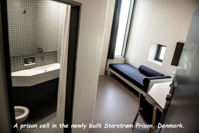 danish prison cell - A prison cell in the newly built Storstrm Prison, Denmark.