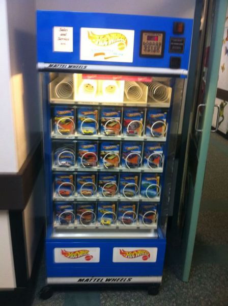 vending machine for hot wheels