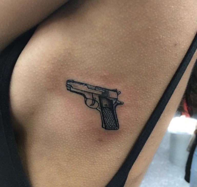pistolet tatuaz