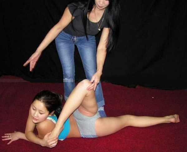 Chinese Flexible Girls