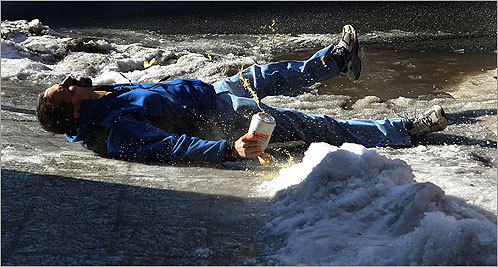 Incredible 5 Frame Sequence of Man Slipping On Ice