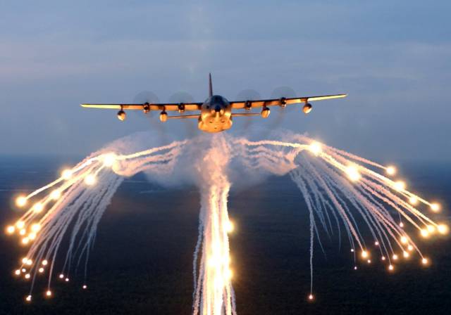 The HC-130 and its variants (HC-130J Combat King II, HC-130P/N King) are personnel recovery platforms. The aircraft can be used for disaster response and evacuations. The aircraft are able to land and operate in a range of airfields.