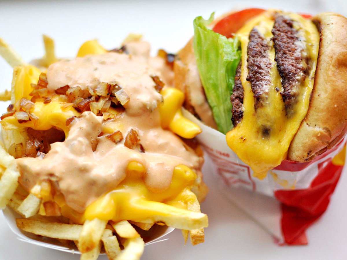 #3 IN-N-OUT-BURGER - US sales: $615 million;

Number of US restaurants: 313;

Financial performance rank: 40;

Customer satisfaction rank: 5;

Value rank: 1