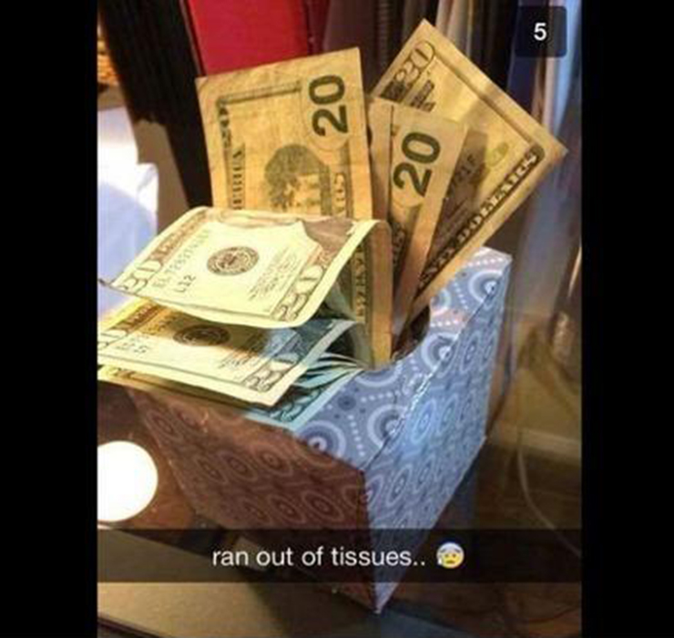 rich kids snapchat - 20 Oz ran out of tissues..