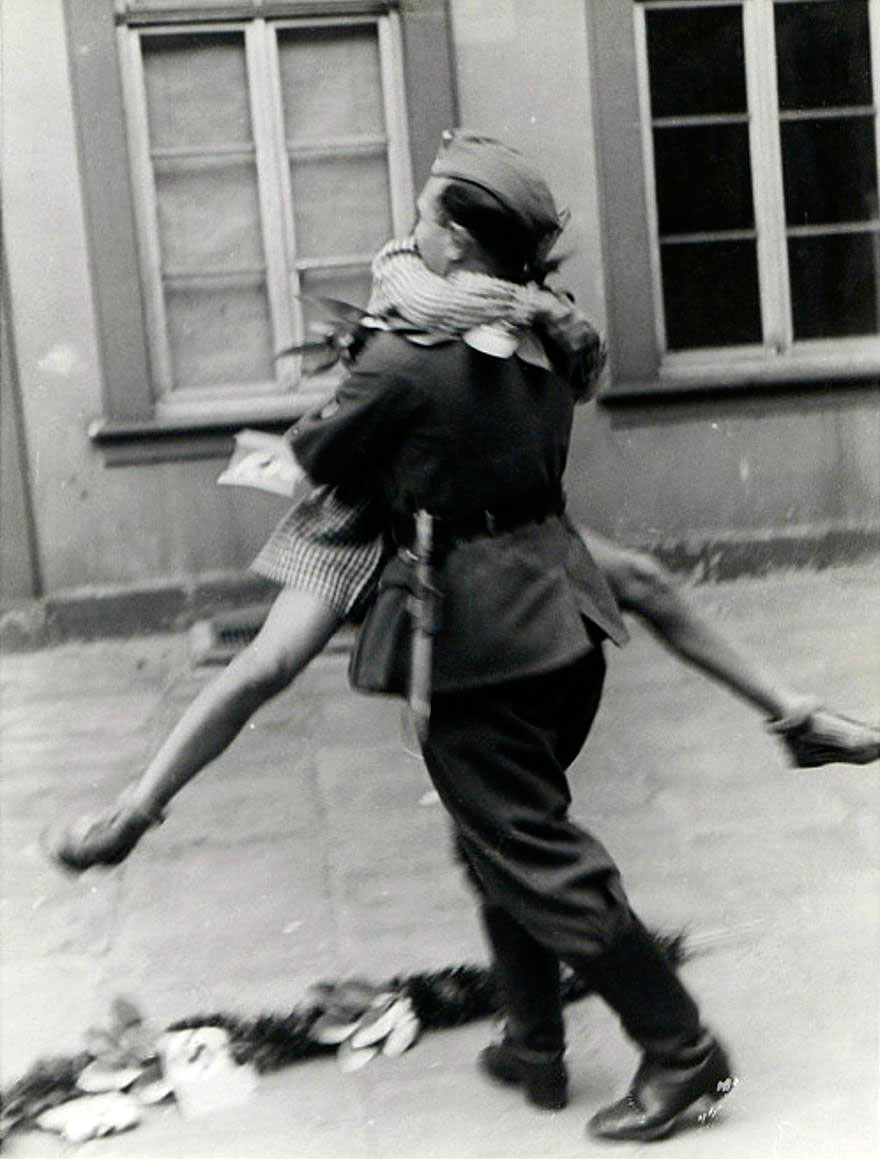 A Soldier Comes Home From War, 1940s