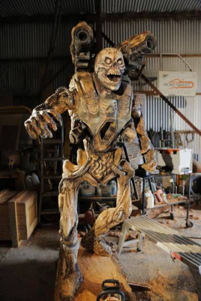 Guy Creates Life Size Sculpture Of Revenant From Doom With Chainsaw