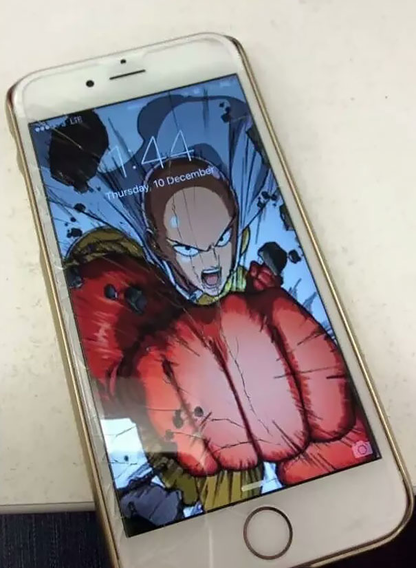 Making The Best Out Of A Cracked Phone Screen