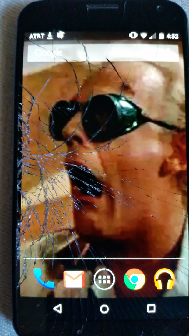 Making The Best Out Of A Cracked Phone Screen