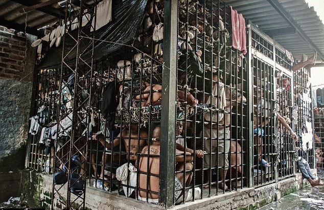 Overcrowded prison in El Salvador