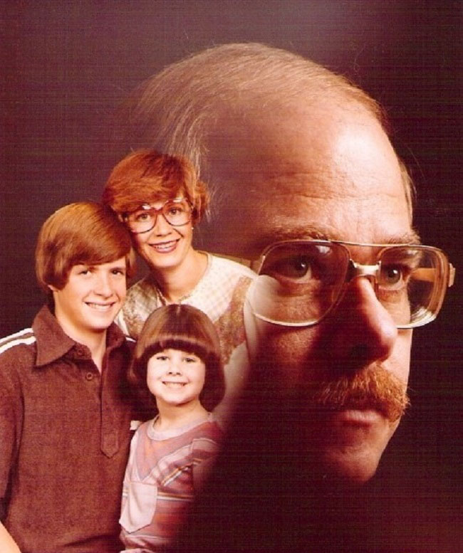 Most Cringeworthy Family Portraits Ever Taken