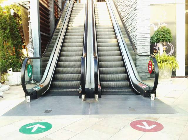 The entire state of Wyoming only has two escalators.