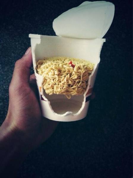 This is what ramen noodles look like on the inside: