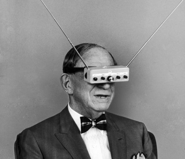 This is probably how modern smart glasses were invented!