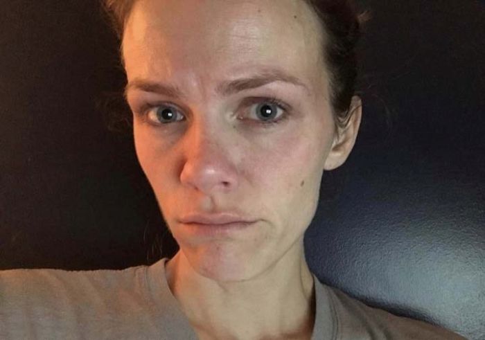 You Won't Believe What Model Brooklyn Decker Looks Like Without Makeup