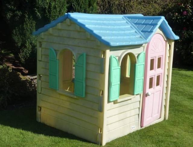This plastic play house, which you definitely didn't let your sibling into: