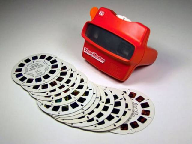 Basically traveling ~the world~ with View-Master: