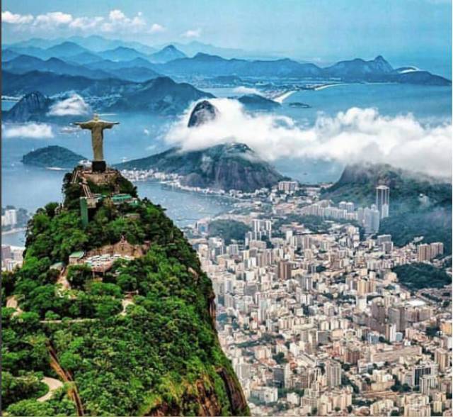 The two sides of Rio de Janeiro.