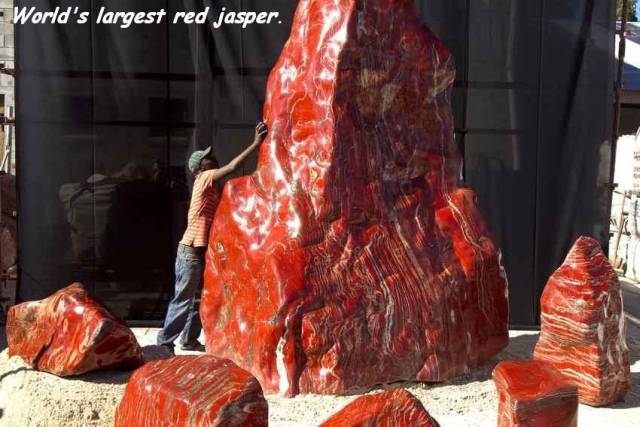 largest red jasper - World's largest red jasper.