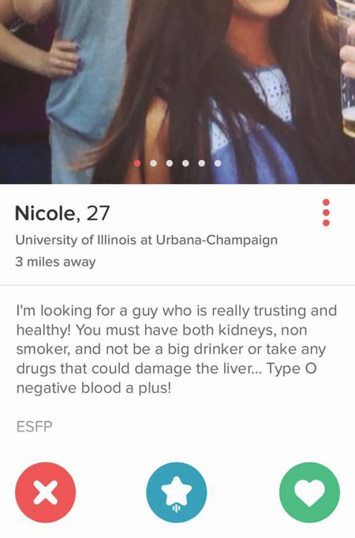 nicole is going to steal your organs - Nicole, 27 University of Illinois at UrbanaChampaign 3 miles away I'm looking for a guy who is really trusting and healthy! You must have both kidneys, non smoker, and not be a big drinker or take any drugs that coul