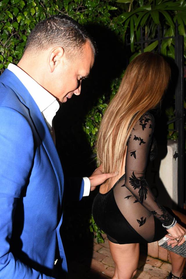 Jennifer Lopez Proves She's Still Sexy As Ever