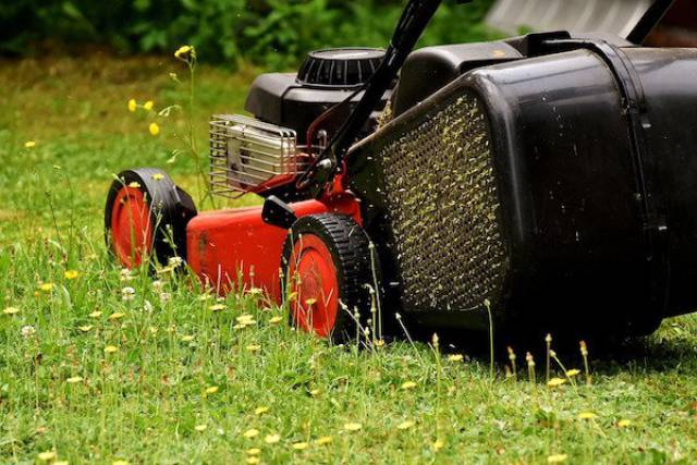In Victoria, Australia loud noises, like vacuums and lawnmowers, are banned after a certain hour of the night.