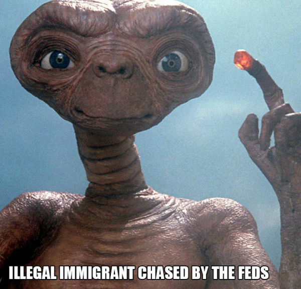 et steven spielberg - Illegal Immigrant Chased By The Feds