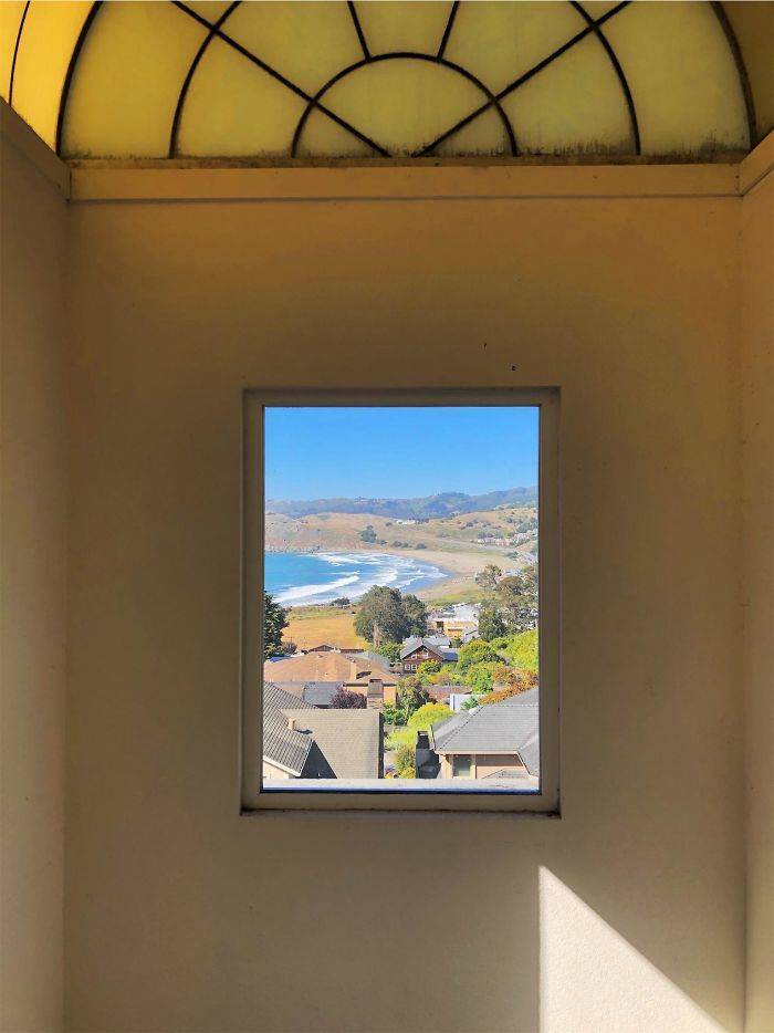 "The Window Of This House I Rented Looks Like A Painting"