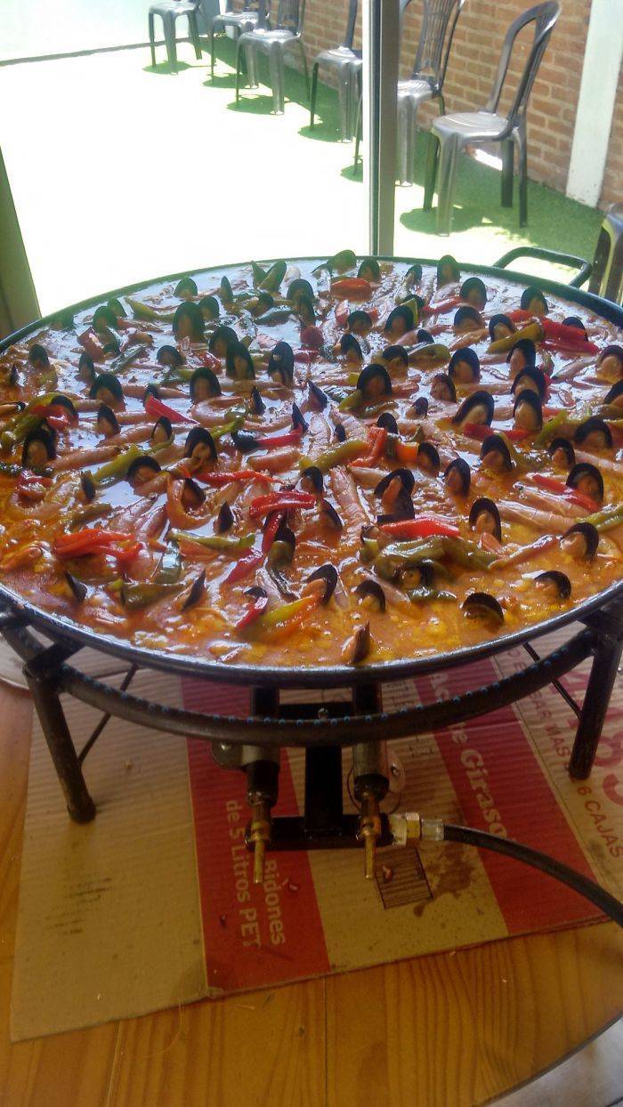 "This Paella Looks Like A Bunch Of People In A Dirty Pool"