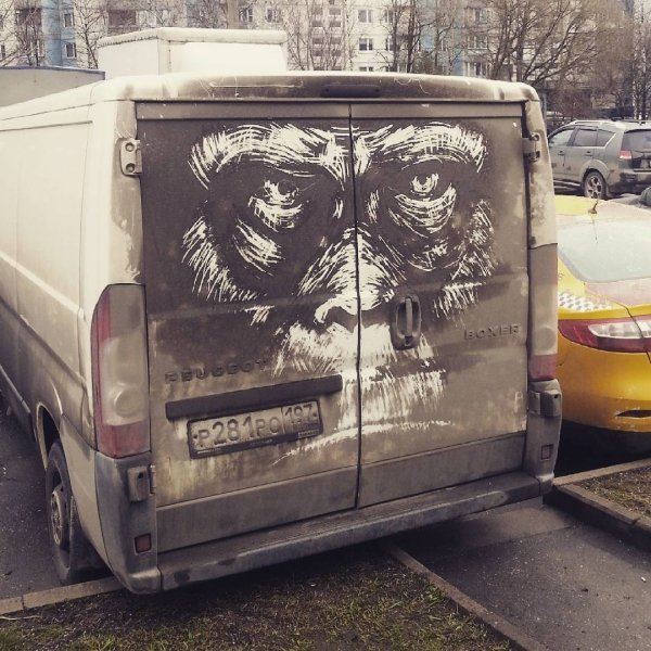 dirty car art - Leone 2281707