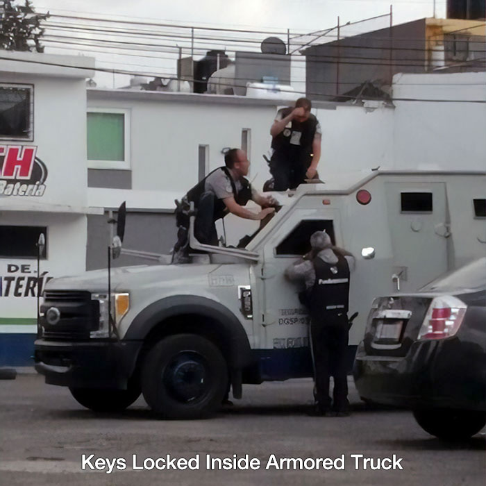 H Bateria De Iteria Den Dgspot Keys Locked Inside Armored Truck
