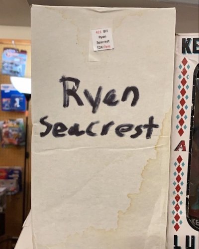 banner - yan Seacrest $24 Ke Ryen Seacrest