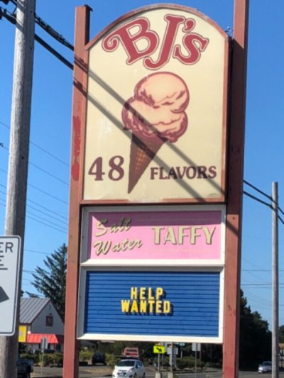 signage - Bb 48 Flavors Taffy Er 120 Help Wanted