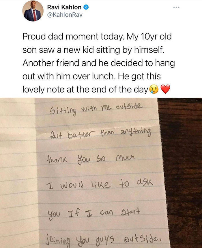 handwriting - Ravi Kahlon Rav Proud dad moment today. My 10yr old son saw a new kid sitting by himself. Another friend and he decided to hang out with him over lunch. He got this lovely note at the end of the day Sitting with me outside felt better than a