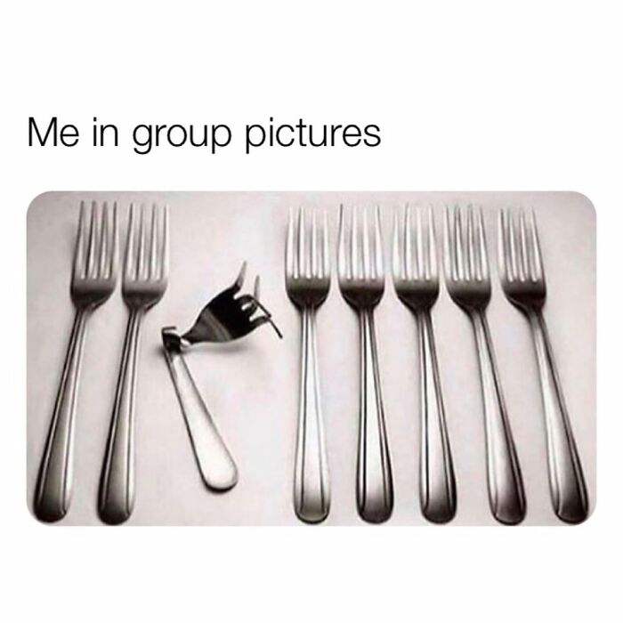 just because you re unique doesn t mean you re useful - Me in group pictures Tudun