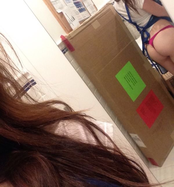 34 Babes Bored At Work