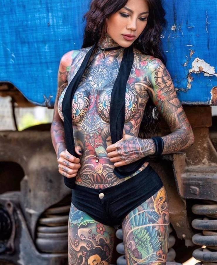 50 Pics Of Inked Babes