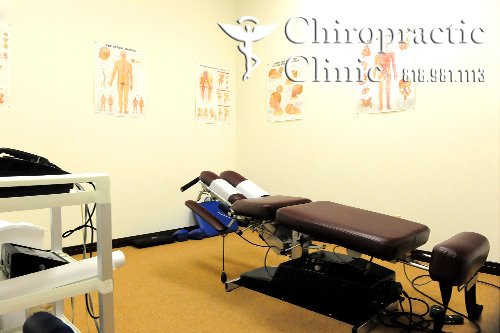 Chiropractic Treatment Flexion distraction table