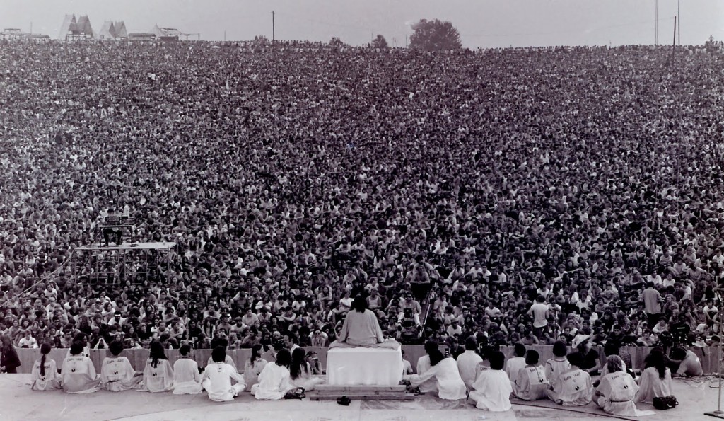 Woodstock - The Opening Ceremony. Bethel, New York, 14 August 1969
