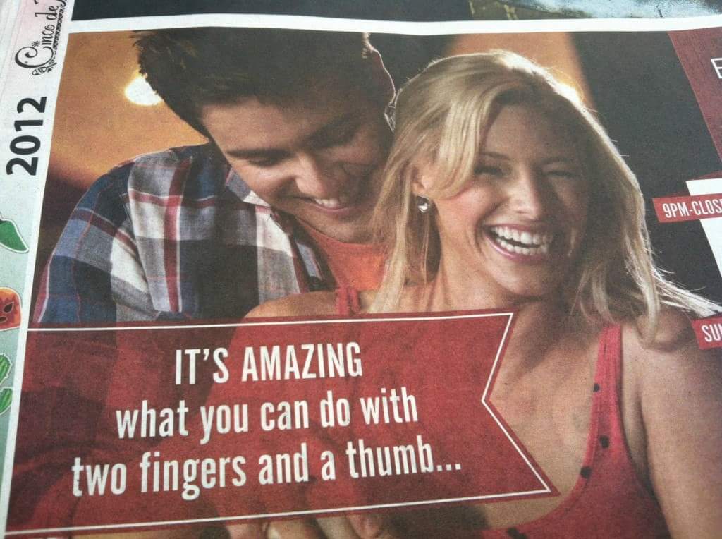 funny bowling ad - Corsa 2012 Cara de 9PMClos Sh It'S Amazing what you can do with two fingers and a thumb..