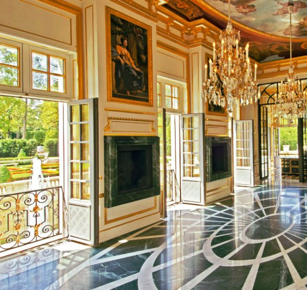 23 Pictures of The Most Expensive Home Ever Sold