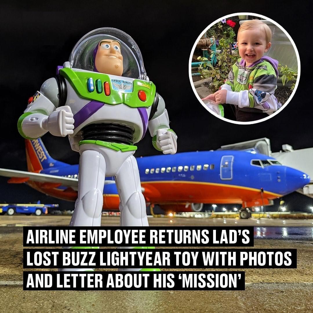 lost buzz lightyear returned - museo nacional centro de arte reina sofía - Soace Ranger Awest Airline Employee Returns Lad'S Lost Buzz Lightyear Toy With Photos And Letter About His Mission'