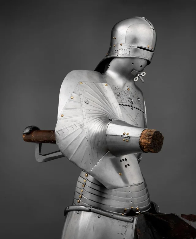 Field Armor of Maximilian I (1480).