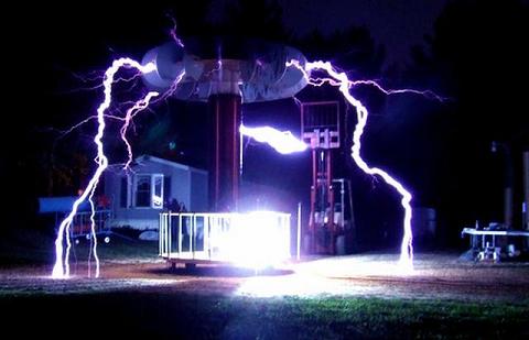 Tesla High Voltage Generator