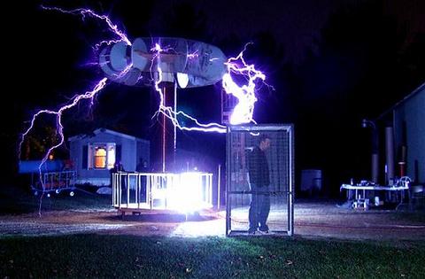 Tesla High Voltage Generator