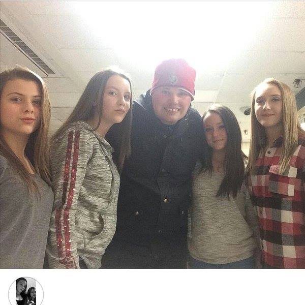 Frankie MacDonald just got in a Picture Taken with 4 girls and i like that and it is great all the time and i am getting even more popular now and they love me so much and more girls will be getting a picture taken with me as well.


Frankie MacDonald


http://www.frankiewithlotsoffans.blogspot.ca