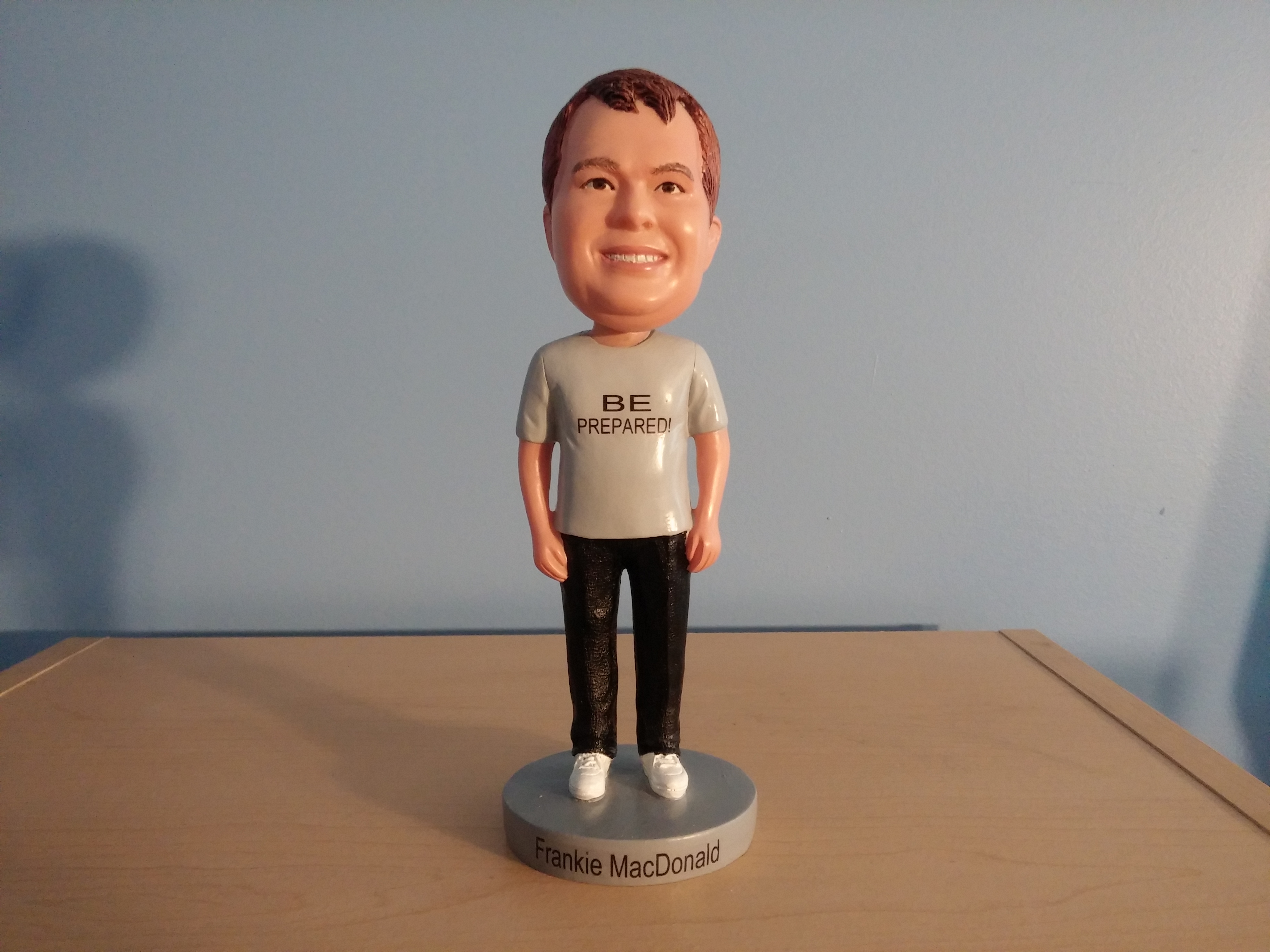 I Just Got my Bobblehead and it looks great and it is a pretty big Bobblehead and i like that all the time and they will make a lot more Frankie MacDonald Bobbleheads and a lot of people and my fans will like it all the time.


Frankie MacDonald.


http://www.frankiewithlotsoffans.blogspot.ca